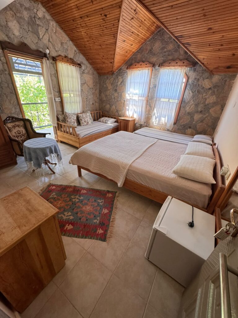 balkonlu_taş_oda_1_ olympos_olimpos_tatil_butikotel_antalya_tatil