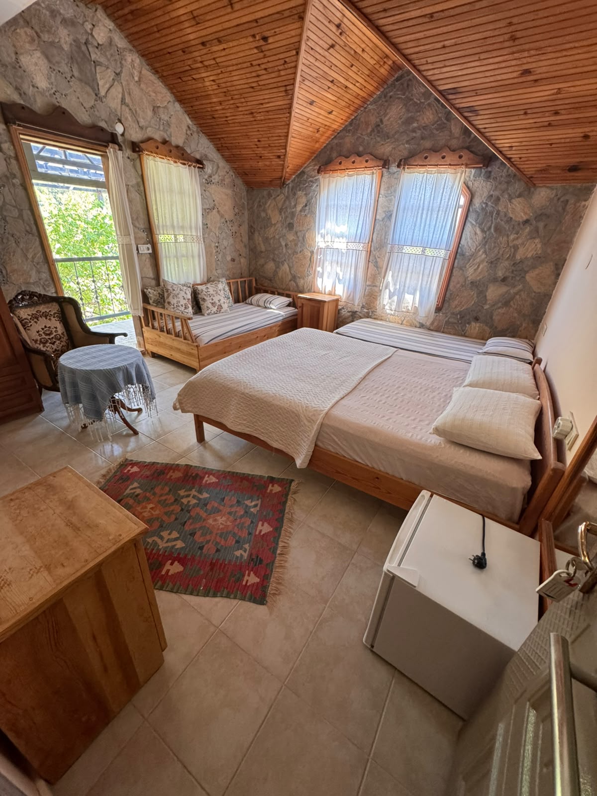 balkonlu_taş_oda_1_ olympos_olimpos_tatil_butikotel_antalya_tatil